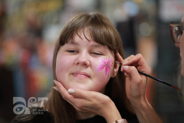 Festival face painting by Anna Boiko